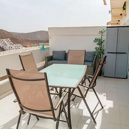 Boho-chic Con Piscina Apartment Mogan