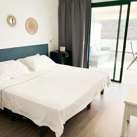 Boho-chic Con Piscina Apartment *